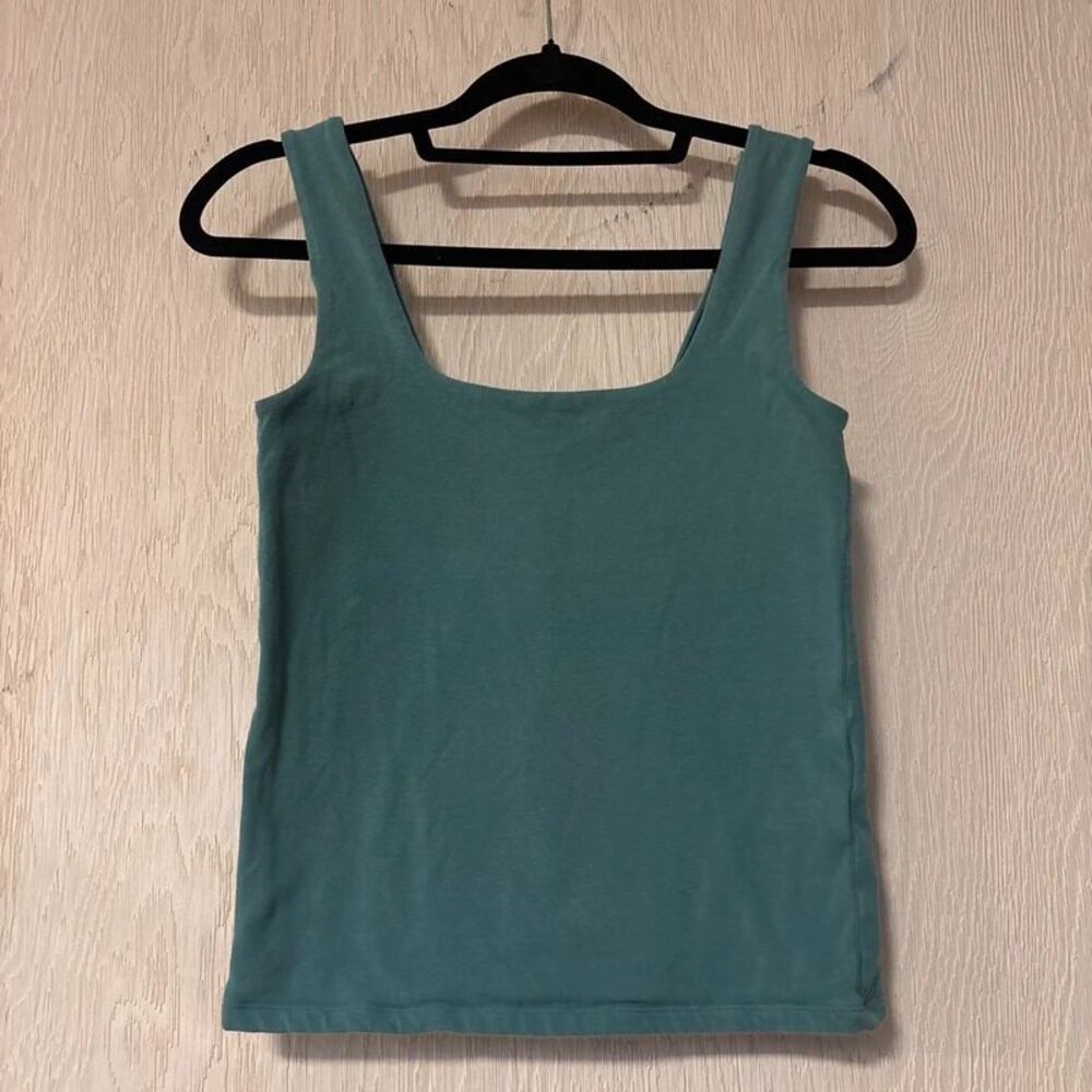 Turquoise tank
